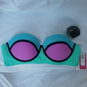 NWT Xhilaration Bikini Top/Size Large